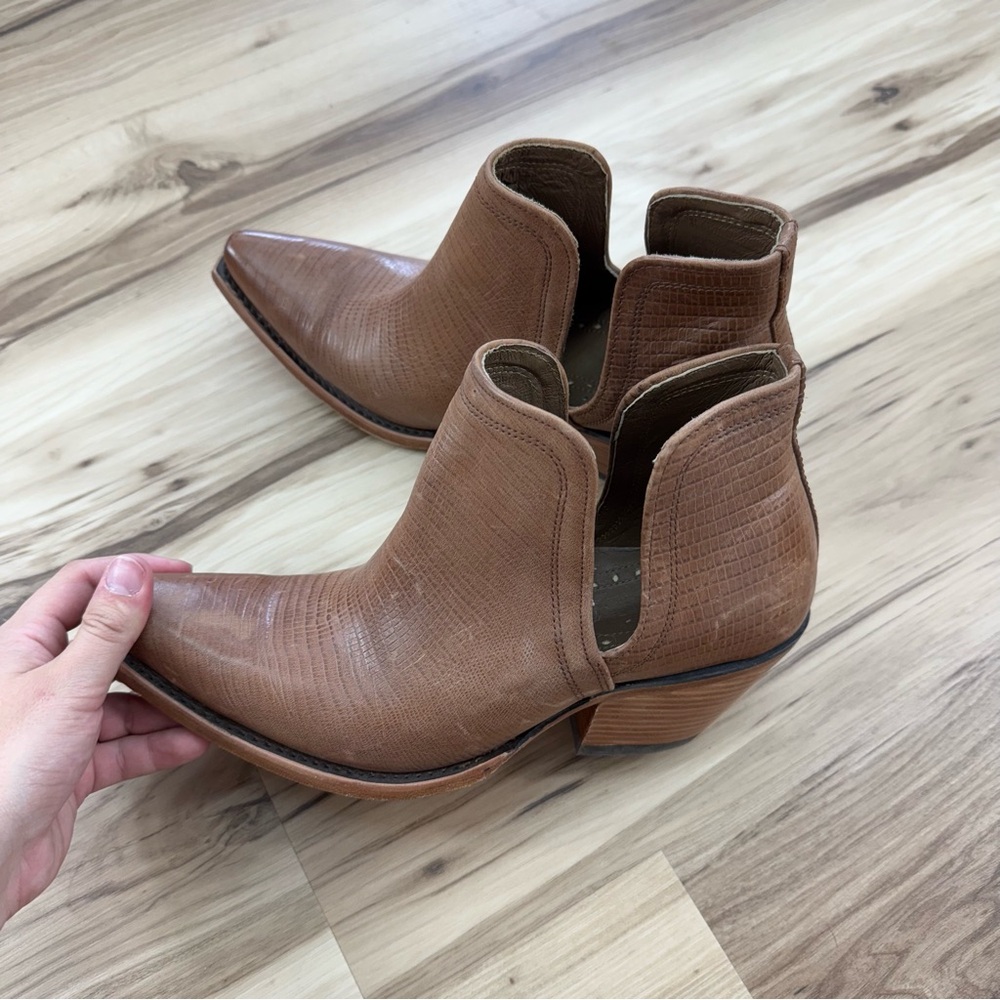 Ariat Brown Textured Dixon Ankle Boots - Picture 9 of 11